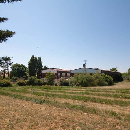 Le Magiot Hotel Montliot-et-Courcelles Exterior photo