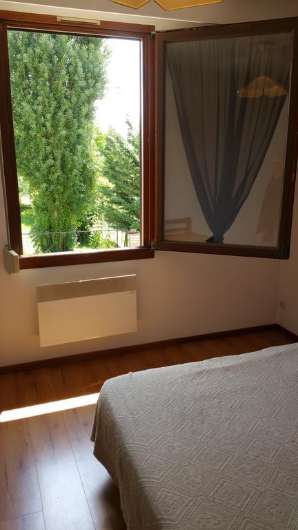 Le Magiot Hotel Montliot-et-Courcelles Room photo