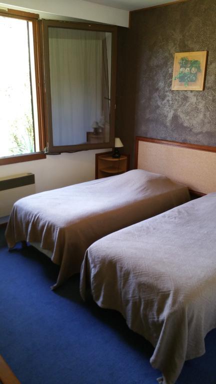 Le Magiot Hotel Montliot-et-Courcelles Room photo