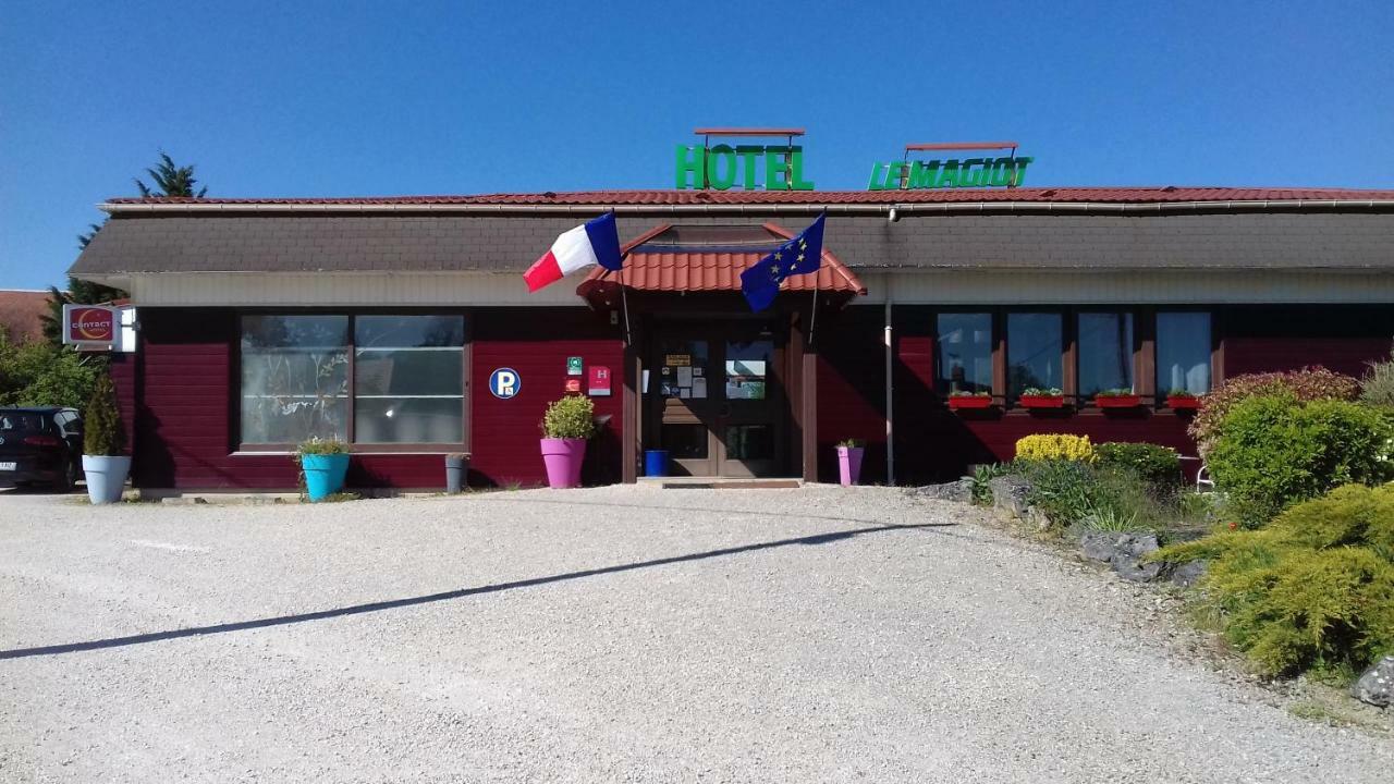 Le Magiot Hotel Montliot-et-Courcelles Exterior photo